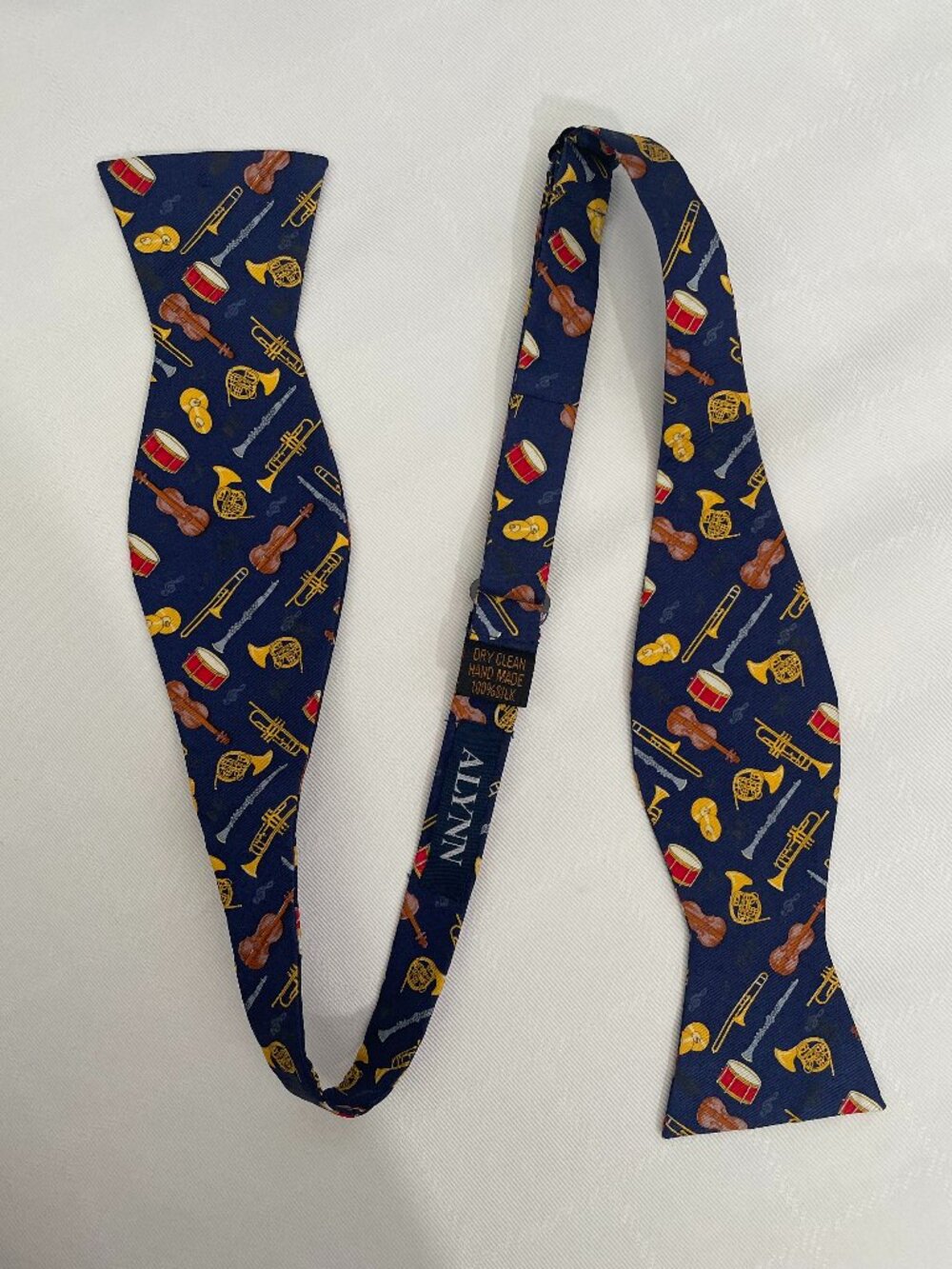 Musical Instruments Bow Tie